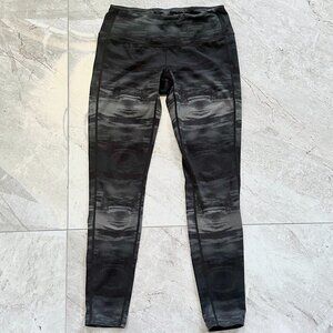 Athleta Gray & Black Camo Workout Leggings
